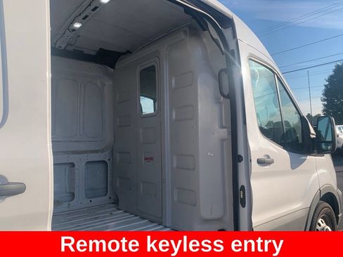 Used 2025 Ford Transit 250 148 Medium Roof Extended AWD image 8