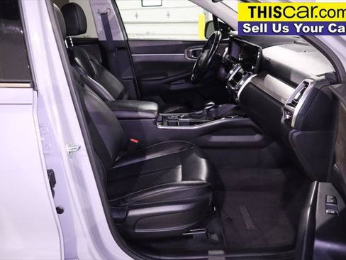 Used 2022 Kia Sorento EX w/ Panoramic Sunroof Package FWD image 29