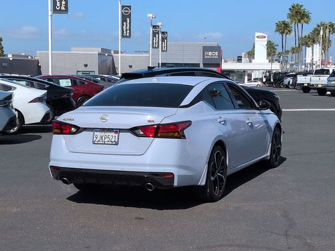 Certified 2024 Nissan Altima 2.5 SR w/ SR Premium Package image 8