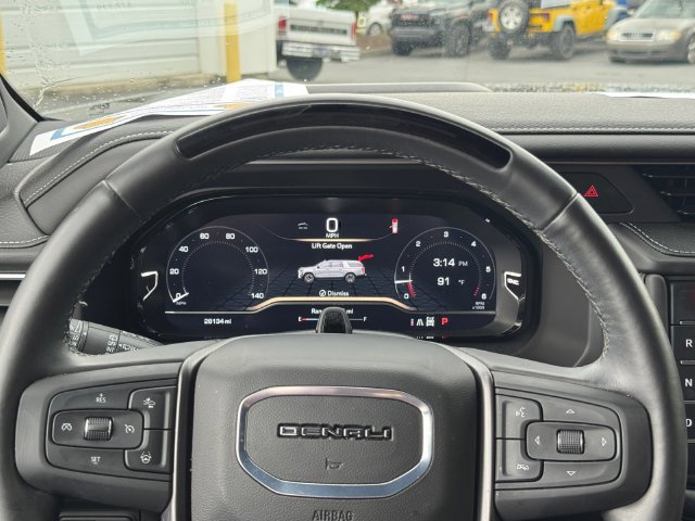Used 2024 GMC Yukon Denali Ultimate AWD/4WD image 14