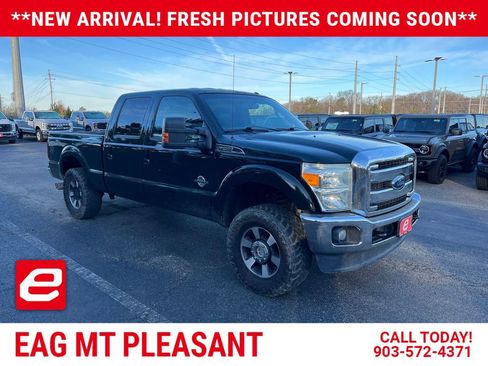 Used 2015 Ford F250 Lariat image 1