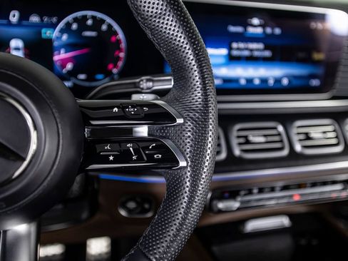 Used 2024 Mercedes-Benz GLS 450 4MATIC w/ AMG Line Exterior image 42