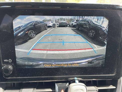 Used 2025 Toyota Corolla LE image 32