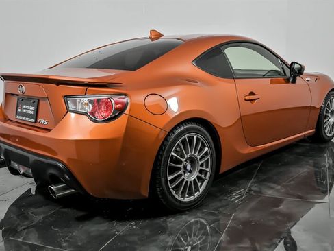 Used 2016 Scion FR-S image 10