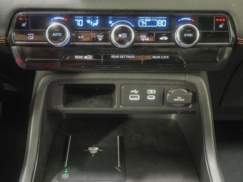 Certified 2025 Honda Pilot TrailSport image 36