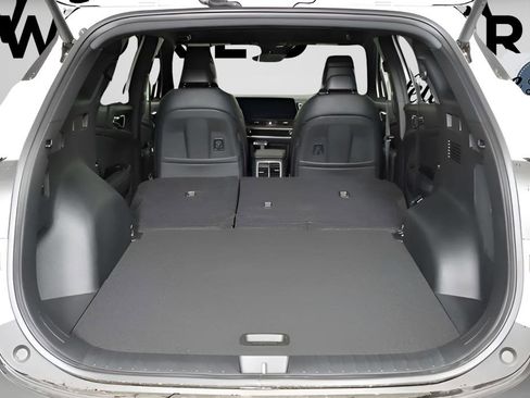 New 2025 Kia Sportage X-Pro AWD/4WD image 17