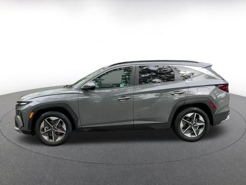 Used 2025 Hyundai Tucson SEL FWD image 9