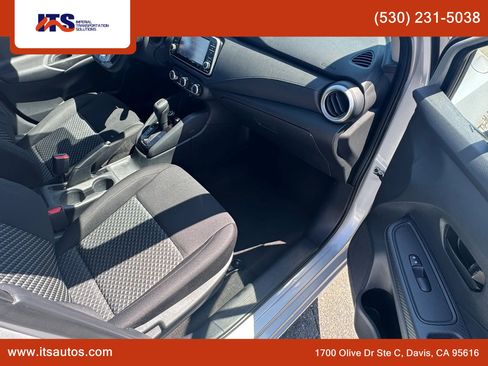 Used 2021 Nissan Versa S FWD image 10