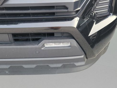 Used 2024 Toyota Tacoma SR5 w/ SR5 Upgrade Package image 10