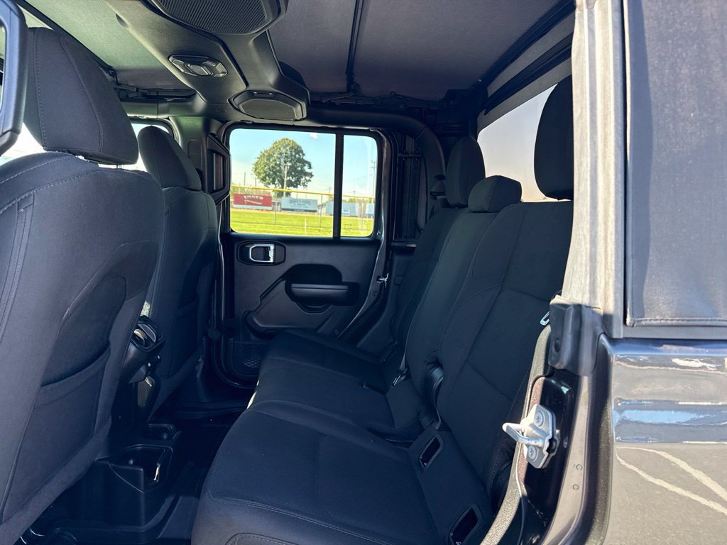 Used 2021 Jeep Gladiator Sport AWD/4WD image 6