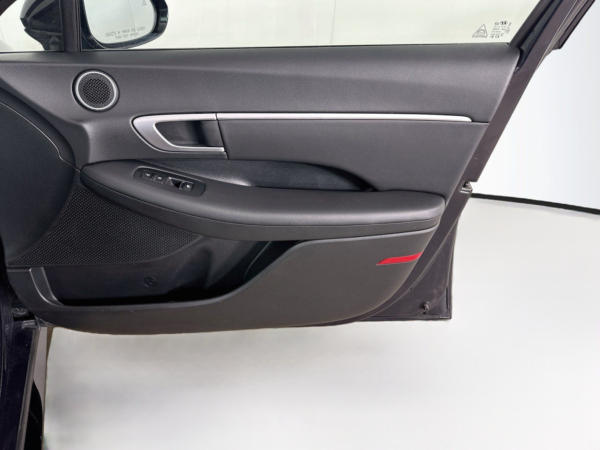 Used 2025 Hyundai Sonata SEL FWD image 30