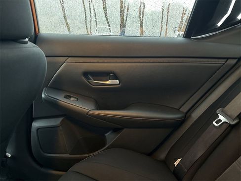 Used 2024 Nissan Sentra SR w/ Trunk Package image 22