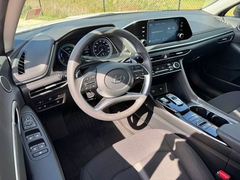 Used 2023 Hyundai Sonata Blue image 16