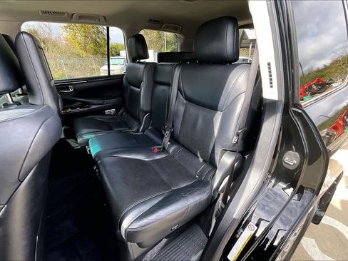 Used 2013 Lexus LX 570 4WD image 20