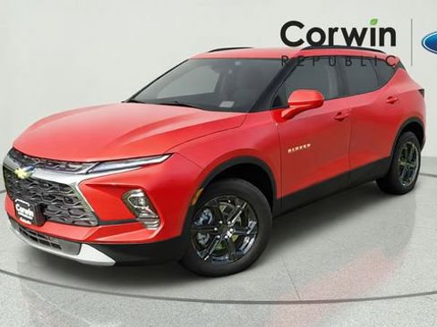 Used 2023 Chevrolet Blazer LT w/ Convenience Package FWD image 1