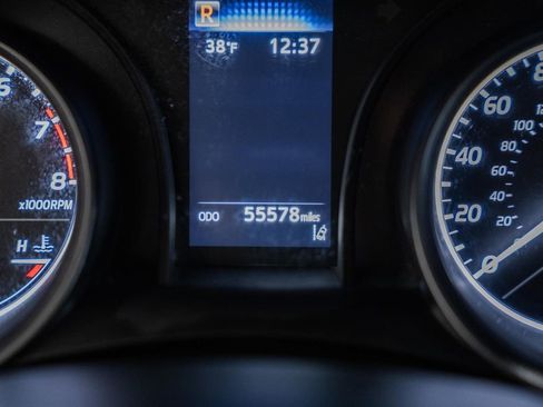 Used 2024 Toyota Camry SE image 37