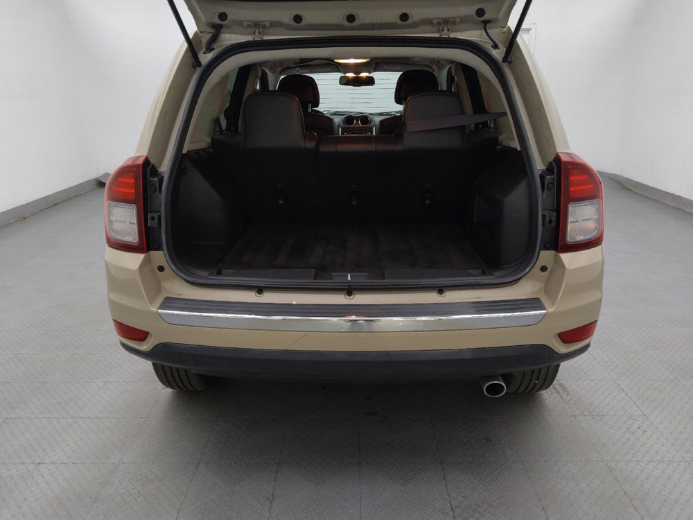 Used 2016 Jeep Compass High Altitude AWD/4WD image 29