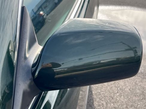 Used 2011 Toyota Camry LE image 21