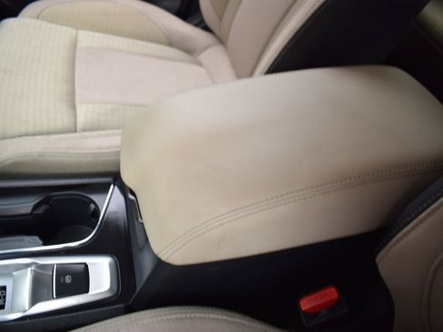 Used 2023 Subaru Ascent Premium w/ Convenience Package AWD/4WD image 34