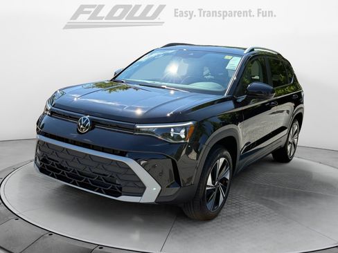 New 2026 Volkswagen Taos SE AWD/4WD image 3