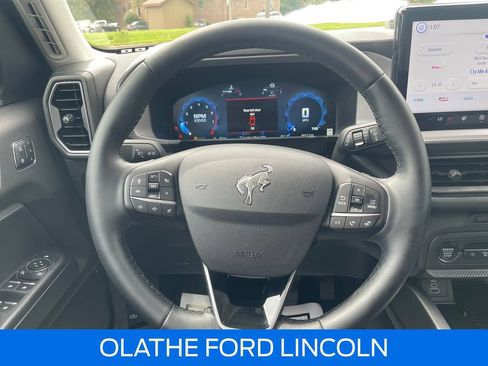 Used 2025 Ford Bronco Sport Outer Banks w/ Outer Banks Tech Package+ AWD/4WD image 16