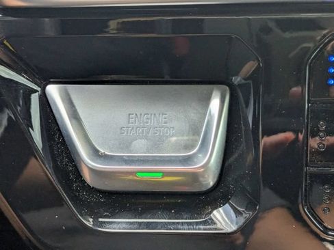 Used 2023 GMC Sierra 1500 Denali w/ Denali Reserve Package AWD/4WD image 32