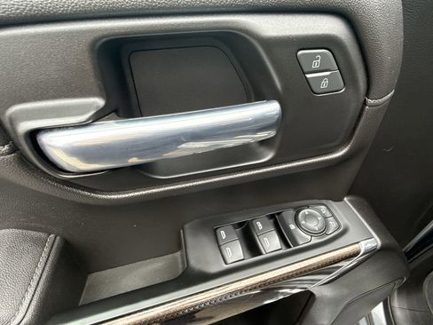 Used 2022 Chevrolet Silverado 1500 RST image 21