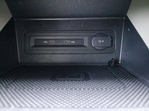 Used 2022 Volkswagen Atlas SE FWD image 6