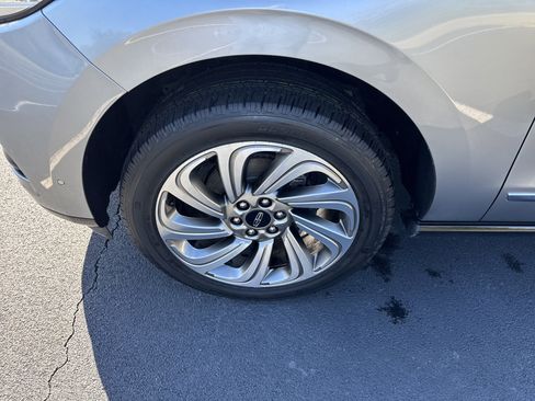 Used 2023 Lincoln Navigator Reserve image 9