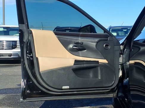 Used 2020 Lexus ES 350 w/ Premium Package image 20