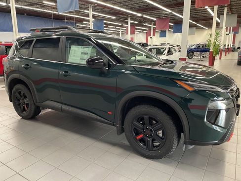 New 2026 Nissan Rogue SV image 4