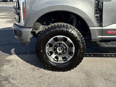 Certified 2024 Ford F350 Lariat w/ Lariat Ultimate Package image 8