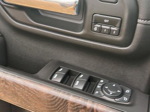 Used 2020 GMC Sierra 3500 Denali w/ Denali Ultimate Package image 24