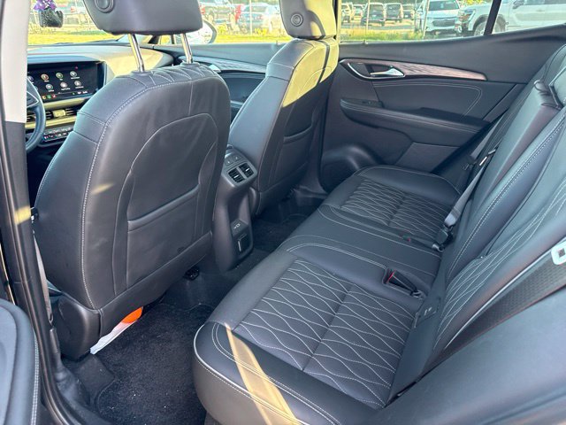 Used 2023 Buick Envision Avenir FWD image 9