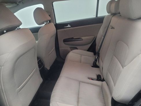 Used 2022 Kia Sportage LX FWD image 18