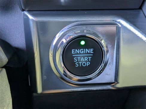 Used 2021 Ford F150 Lariat w/ Equipment Group 502A High image 32