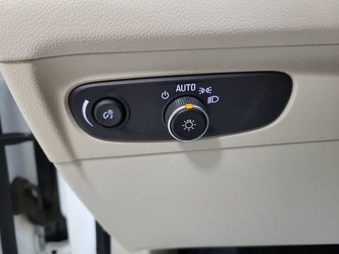Used 2022 Buick Envision Essence w/ Safety Package FWD image 37