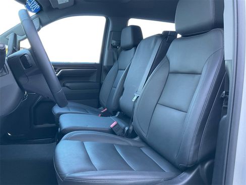 Used 2025 GMC Sierra 1500 SLT image 28