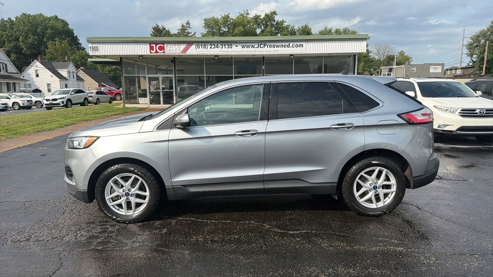 Used 2021 Ford Edge SEL FWD image 8