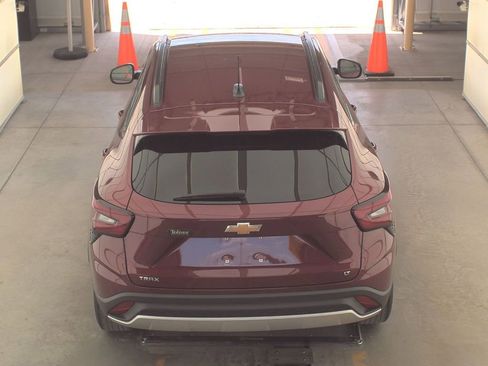 Used 2024 Chevrolet Trax LT w/ Driver Confidence Package image 4