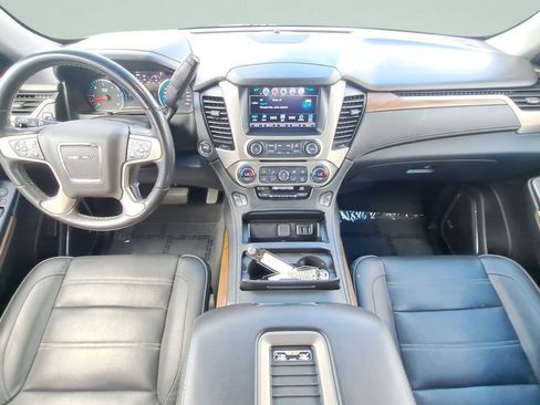 Used 2019 GMC Yukon Denali w/ Denali Ultimate Package image 14