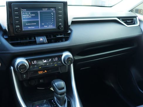 Used 2019 Toyota RAV4 XLE image 43