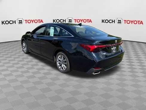 Used 2021 Toyota Avalon XLE w/ Moonroof Package AWD/4WD image 6