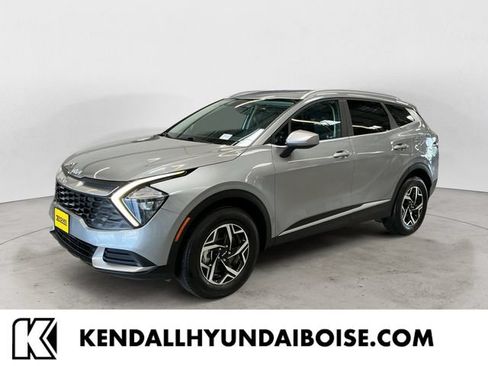 Used 2023 Kia Sportage LX AWD/4WD image 1