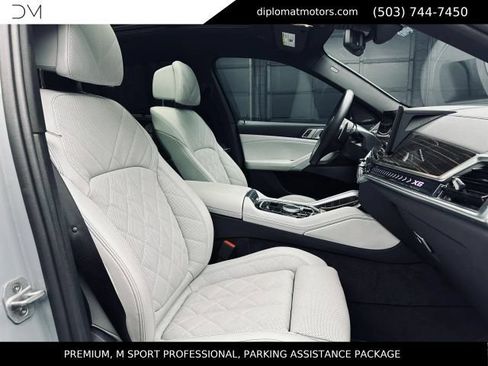 Used 2025 BMW X6 xDrive40i w/ Premium Package AWD/4WD image 20