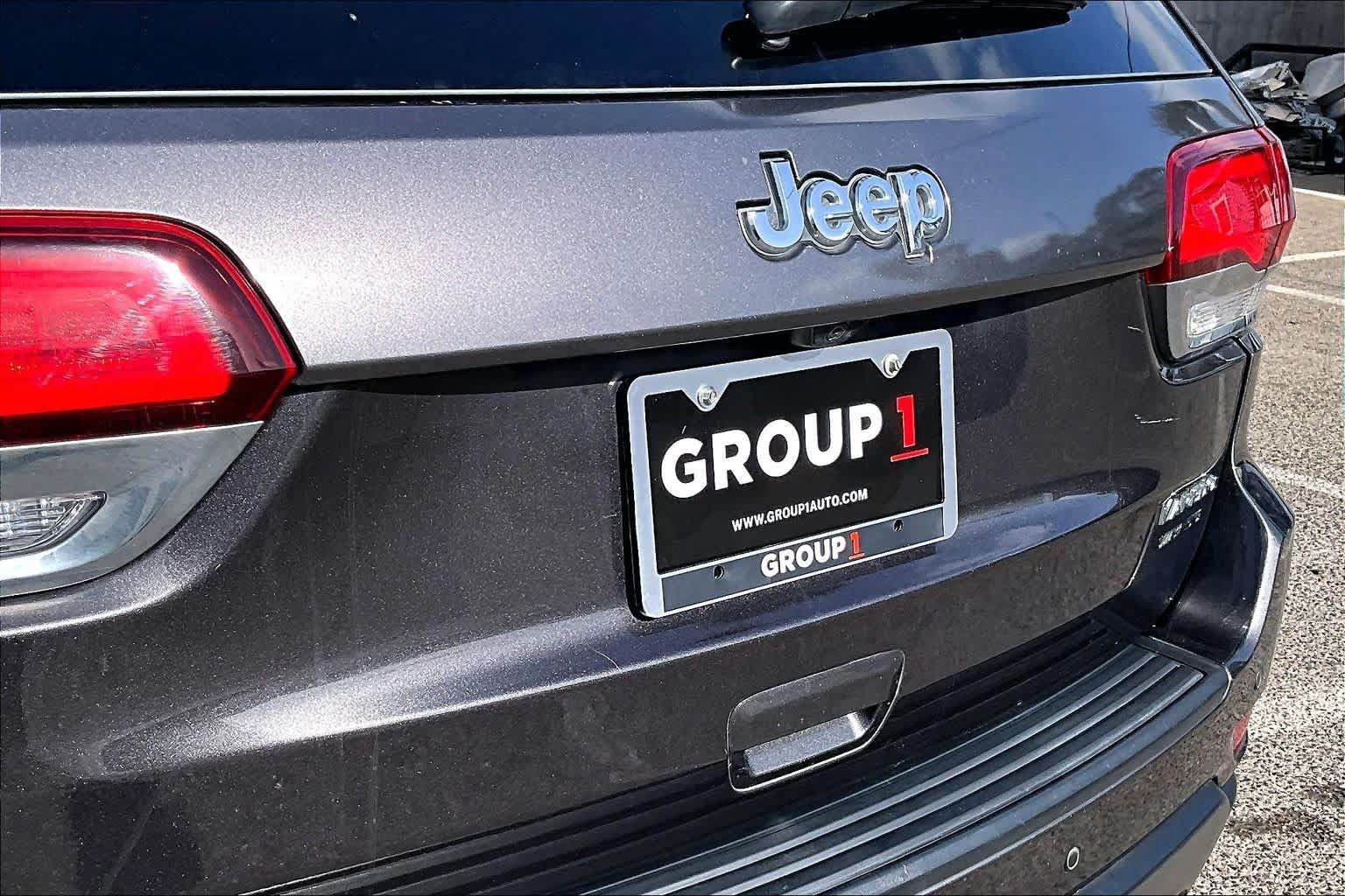 Used 2020 Jeep Grand Cherokee Laredo RWD image 12