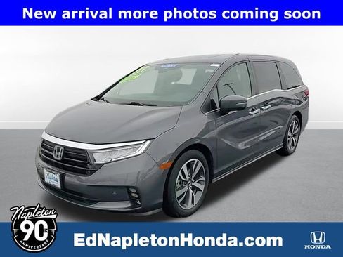 Used 2023 Honda Odyssey Touring image 1