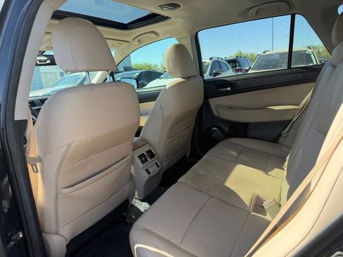 Used 2019 Subaru Outback 2.5i Limited AWD/4WD image 6