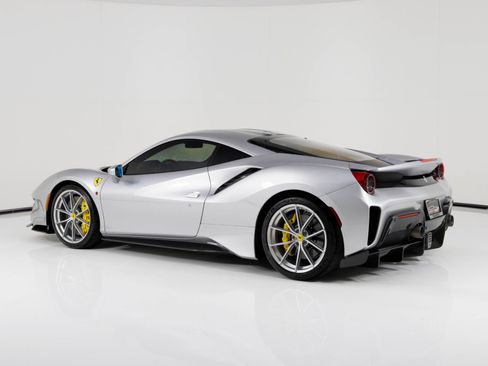 Used 2020 Ferrari 488 Pista Coupe image 5