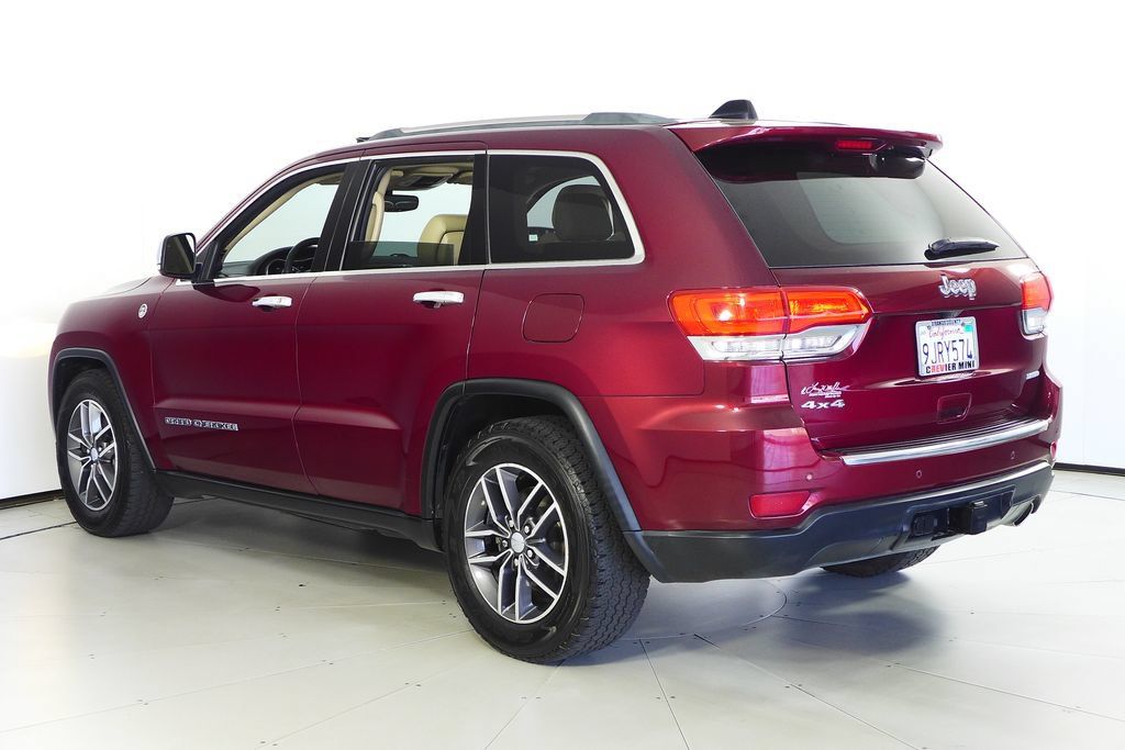 Used 2018 Jeep Grand Cherokee Limited AWD/4WD image 9